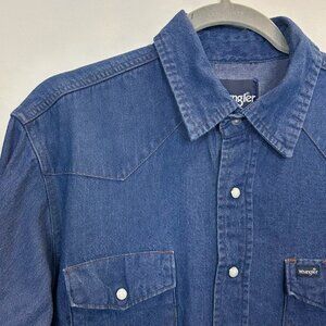 Vintage Wrangler Pearl Snap Button Up Western Denim Shirt